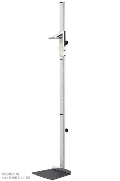 integrationsfähiges Stadiometer seca 264 zur Wandmontage mit leicht zu reinigender Fußmatte
