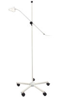 Mach LED 110 Spotleuchte Stativmodell auf 5-Fuß-Stativ