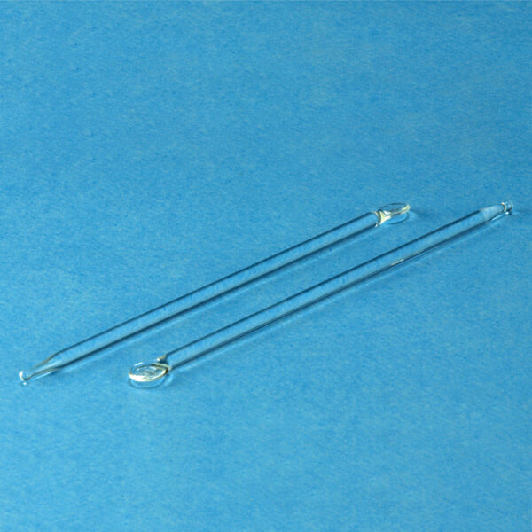 Augensalbenstäbchen mit Knopf und Spatel, 100 x 3-4 mm, CE (100 Stck.)